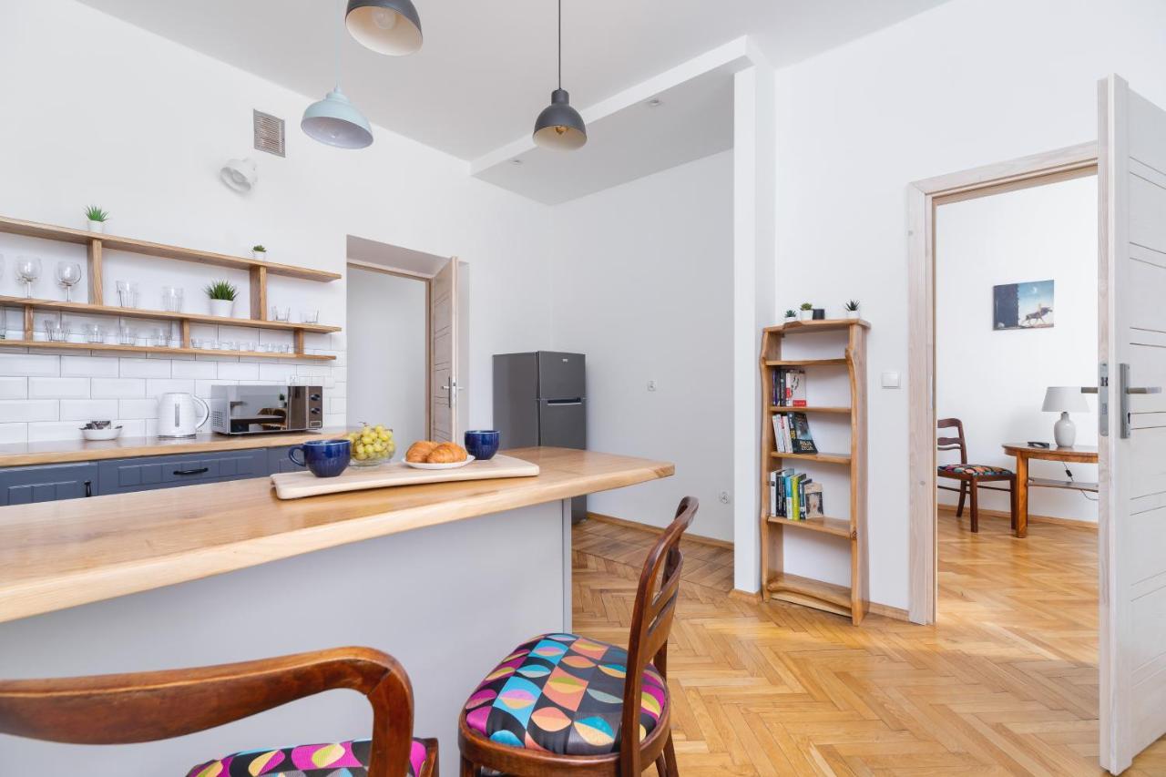 Old Town Apartments Basztowa By Renters Krasków Exteriör bild
